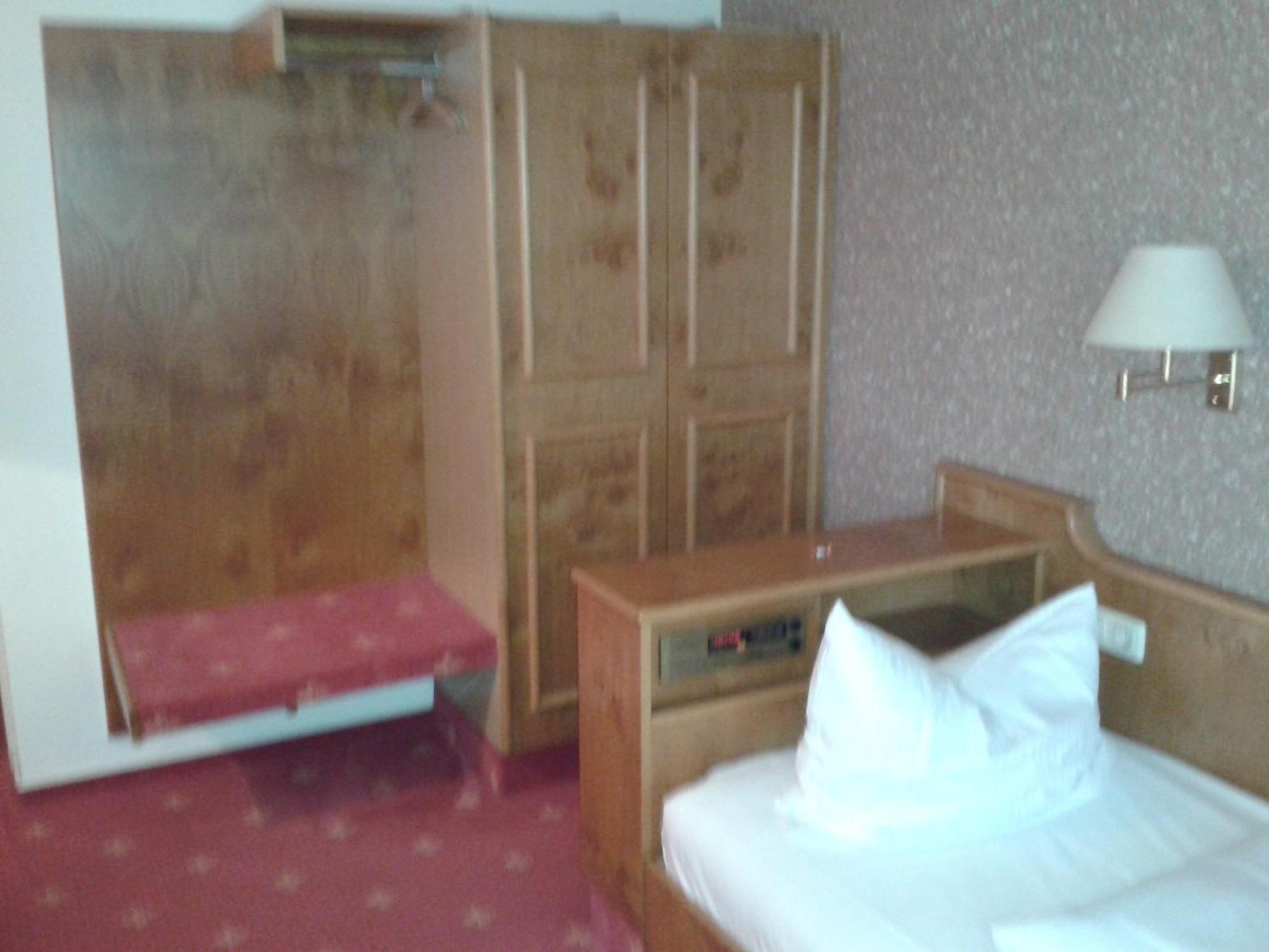 Hotel Buechner Garni Bad König Стая снимка