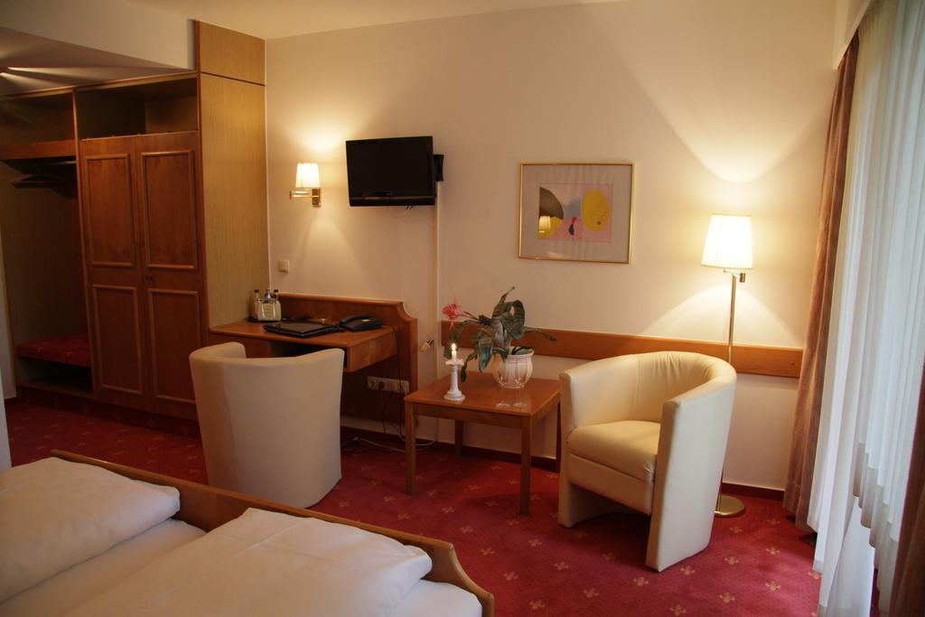Hotel Buechner Garni Bad König Стая снимка