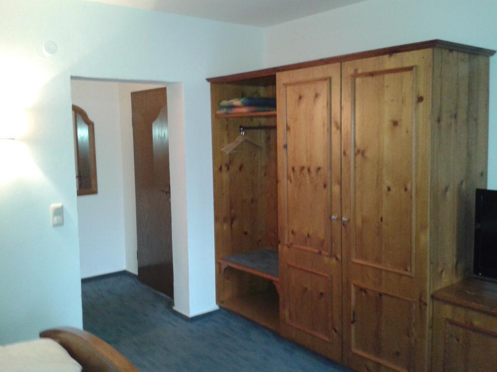 Hotel Buechner Garni Bad König Стая снимка