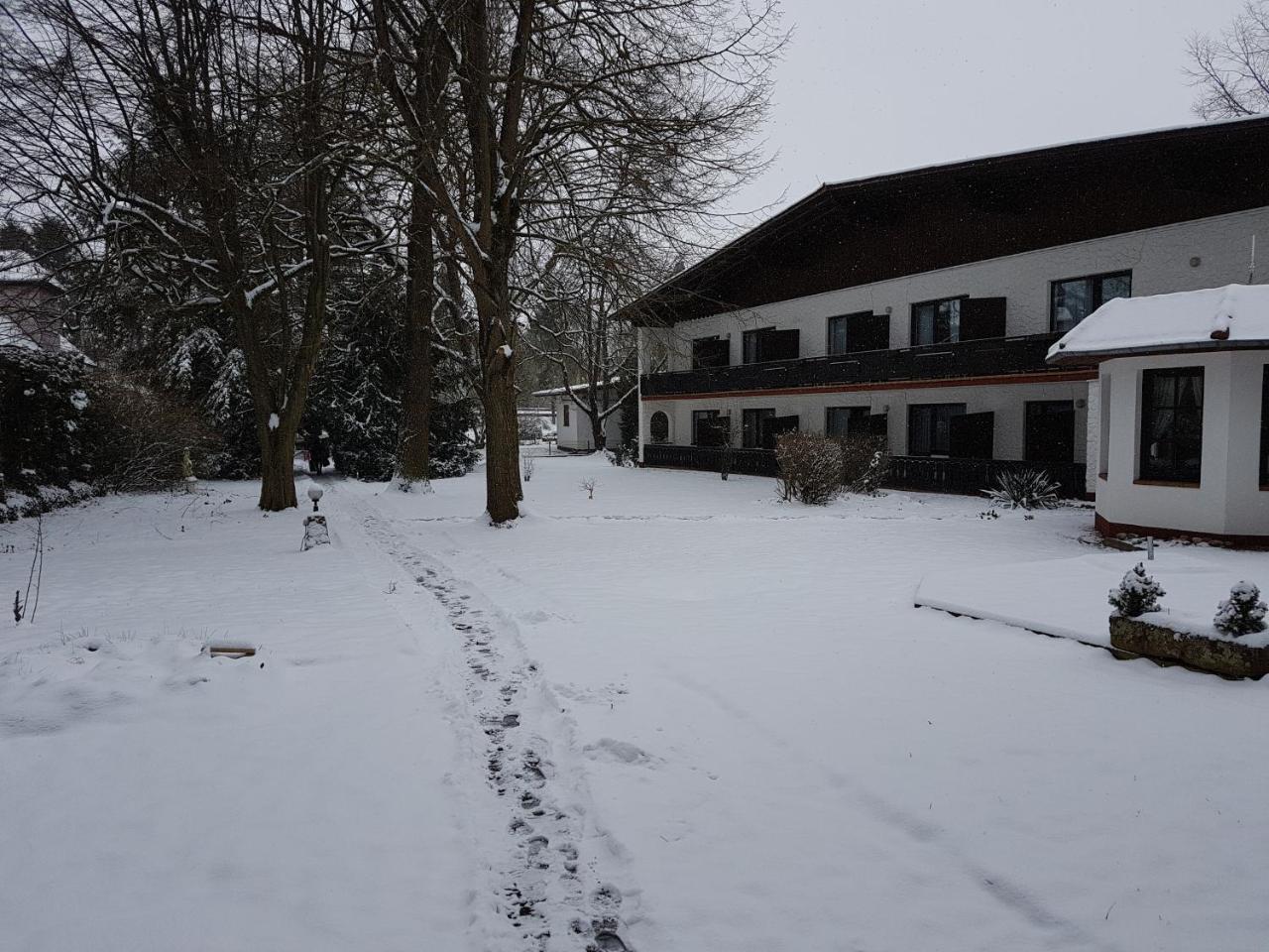 Hotel Buechner Garni Bad König Екстериор снимка